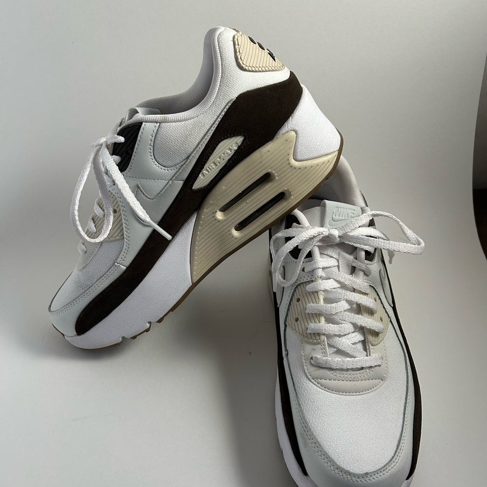 Nike Women's White and Brown Sneakers Air Max 90 LV8